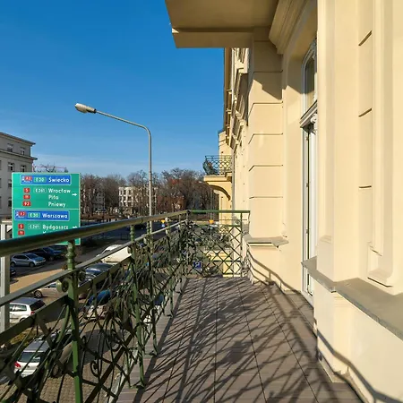 Stylowe W Centrum Poznania By Renters Daire