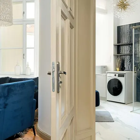 Stylowe W Centrum Poznania By Renters * 포즈난